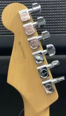 Fender - 011-3900-718 2